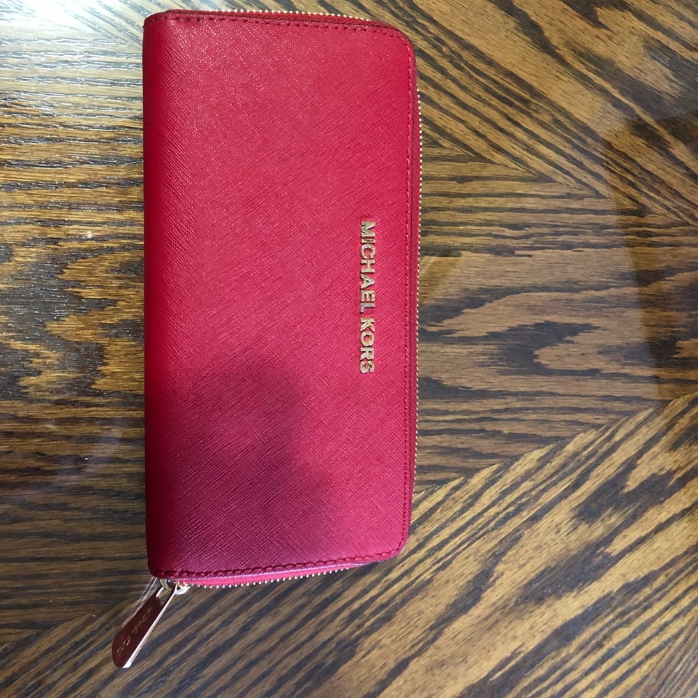 Authentic Michael Kors zip around wallet